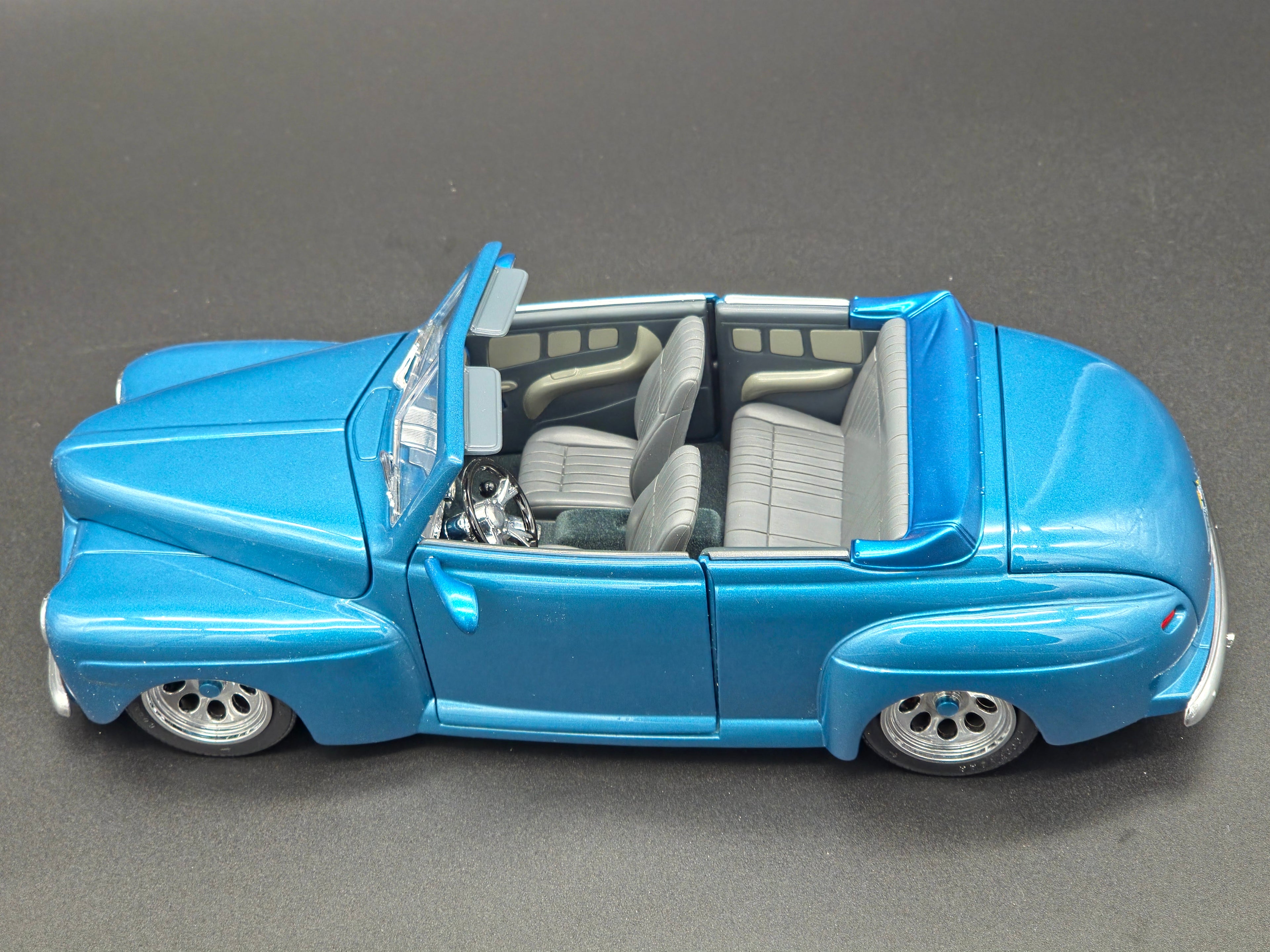 1948 Ford  Coupe