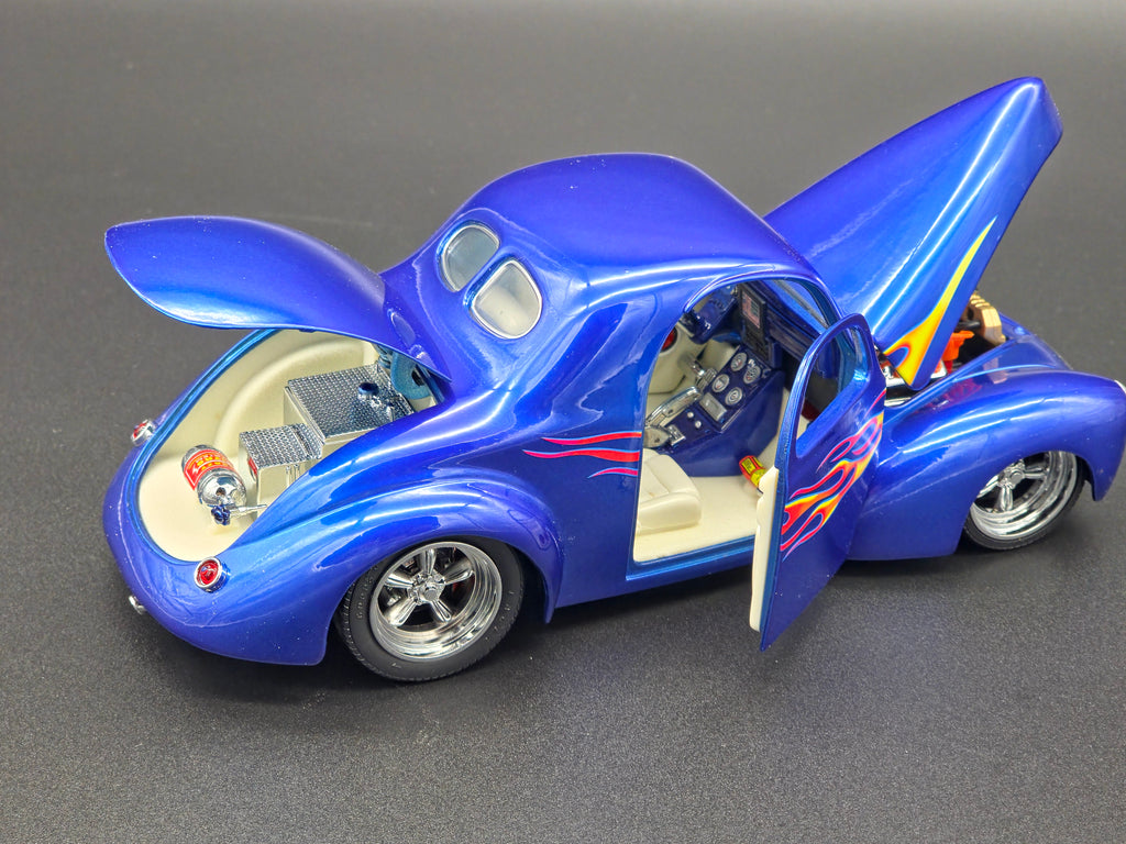 1941 willys Coupe avec flames