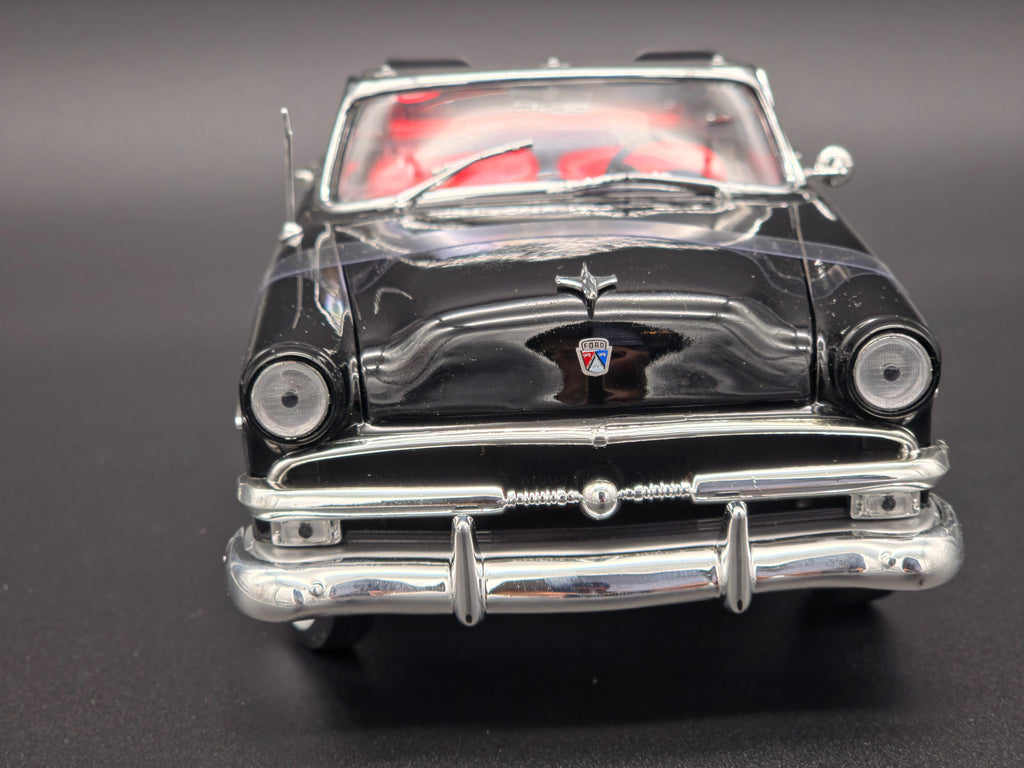 Ford Crestline Sunliner