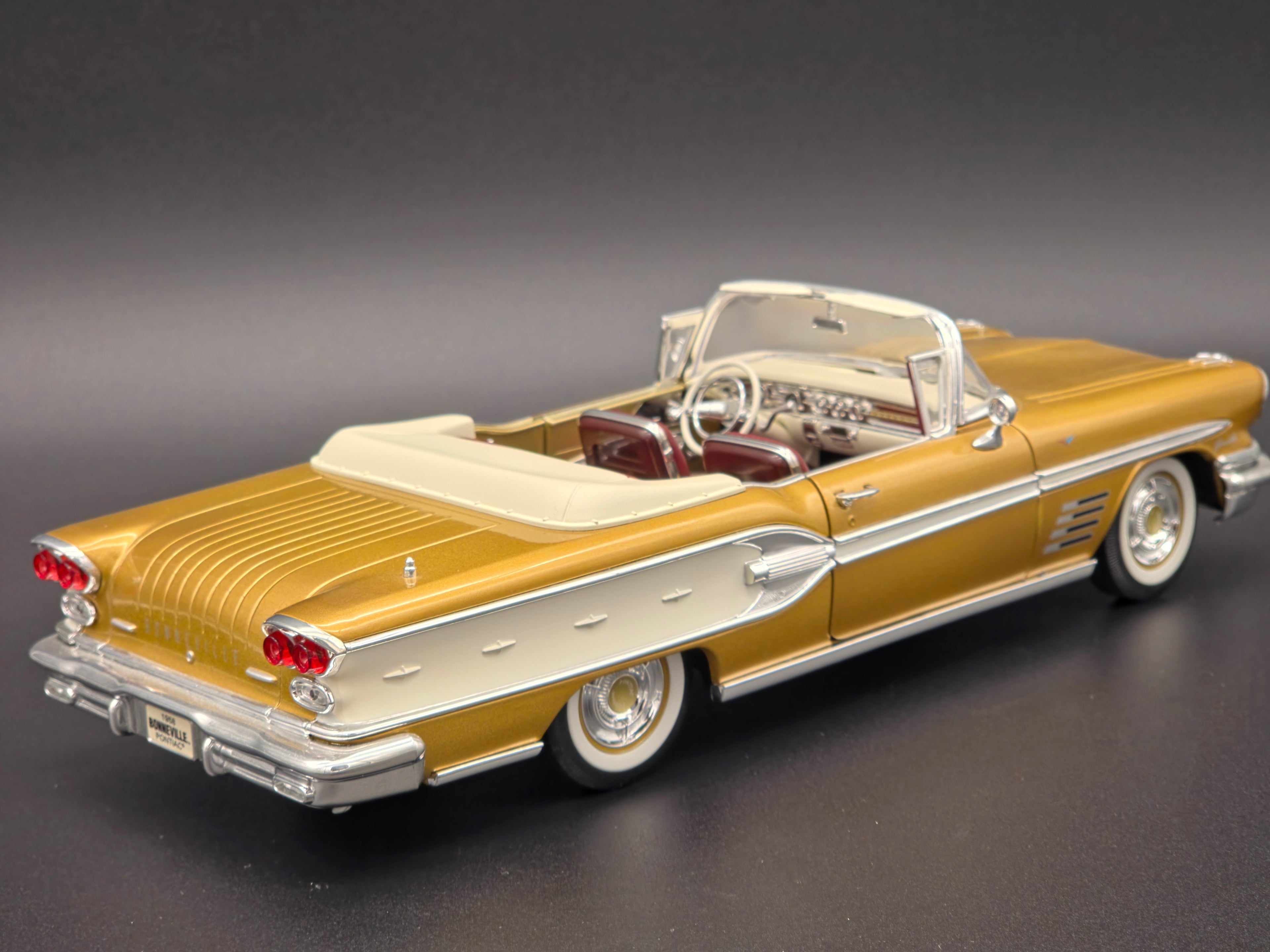 1958 Pontiac Bonneville