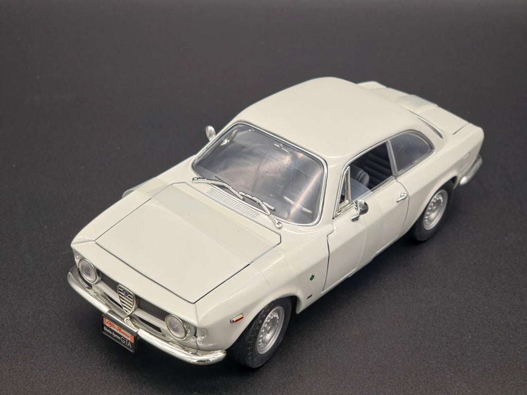 1965 Alfa Romeo Giulia Sprint GTA