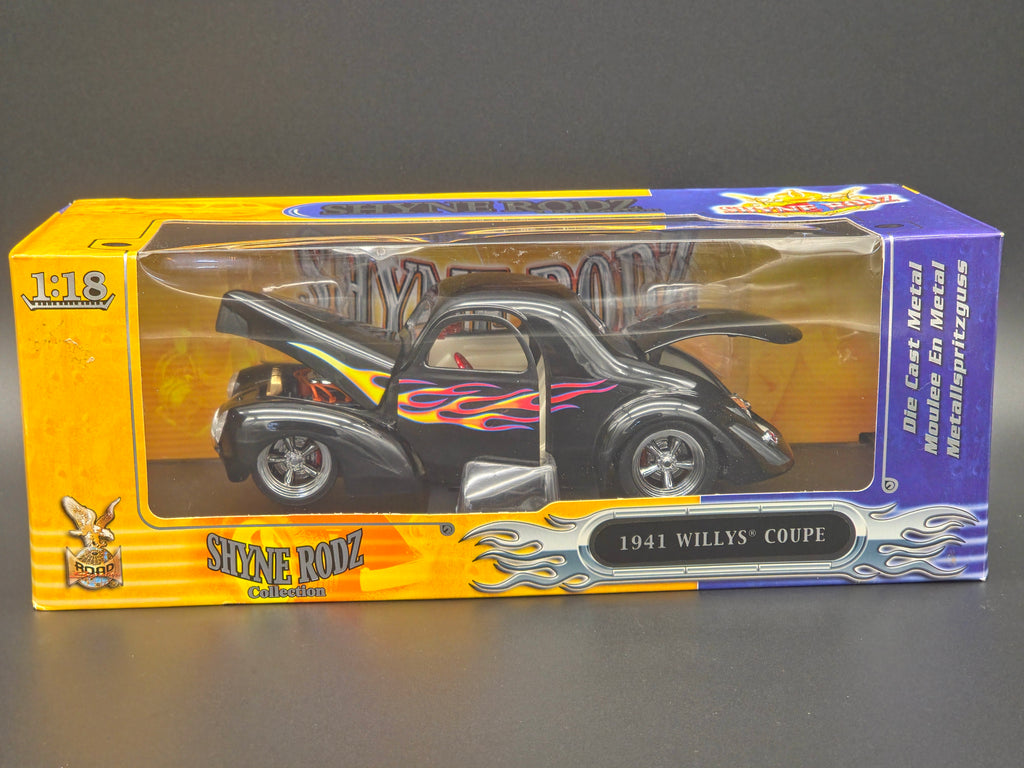 1941 willys Coupe avec flames