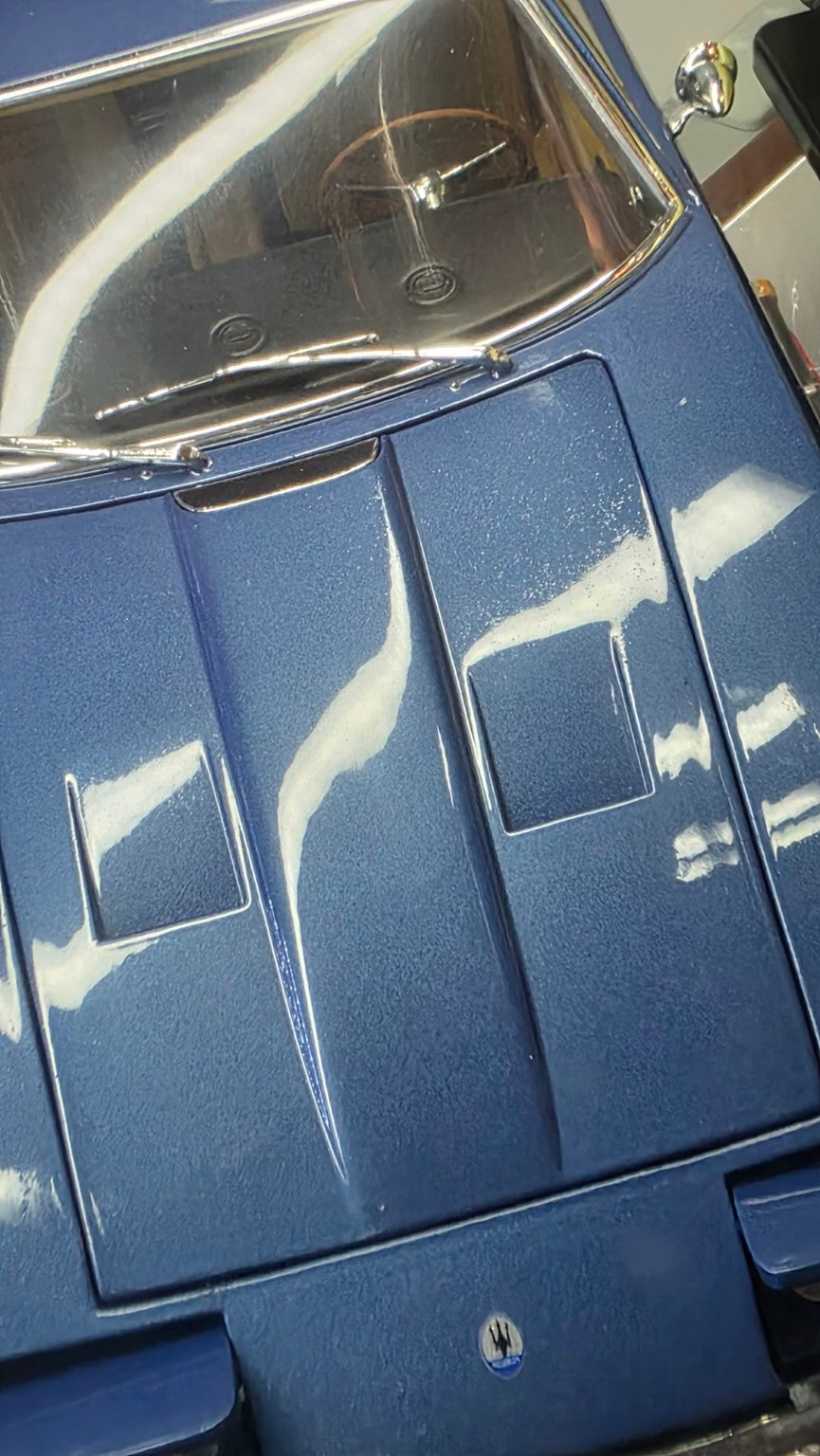 Minichamps Maserati Ghibli 1969 bleu métallisé 1:18
