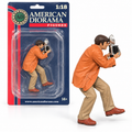 Figurine photographe avec appareil vintage American Diorama 1:18