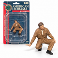 Figurine homme accroupi American Diorama 1:18