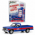 GreenLight Running on Empty Série 13 – Chevrolet Silverado 1987 STP 1:64