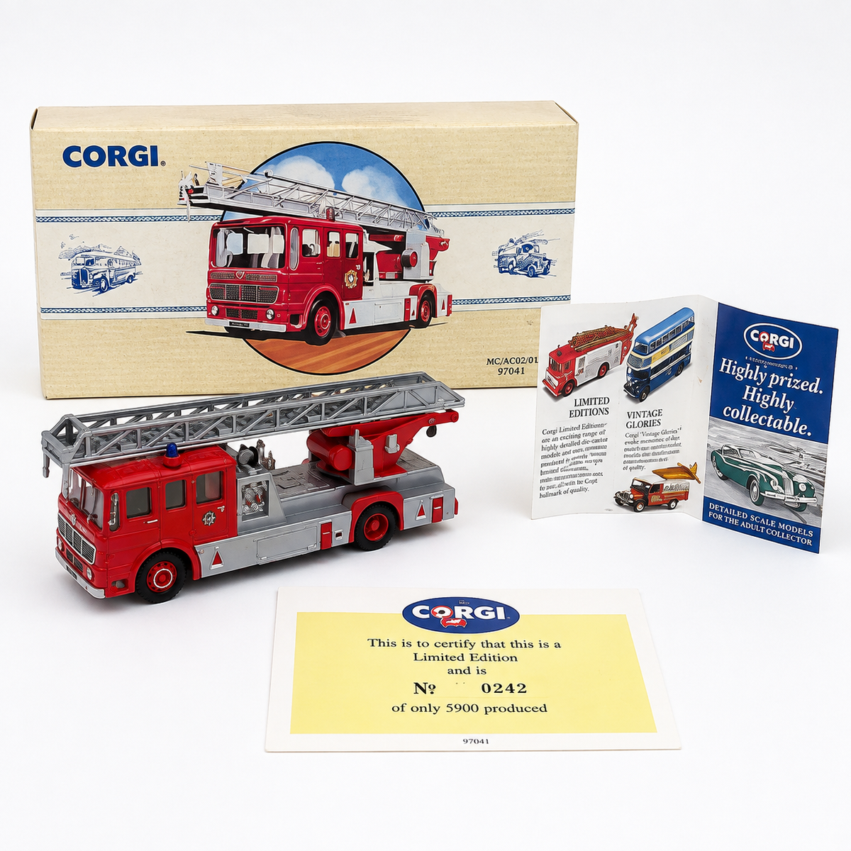 Camion de pompiers à échelle Corgi 97041 édition limitée 1:50